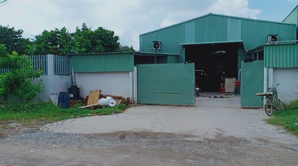 NHÀ XƯỞNG CHO THUÊ DT: 200M2 GIÁ 10TR/THÁNG NGAY CỔNG KCN QUẬN 12