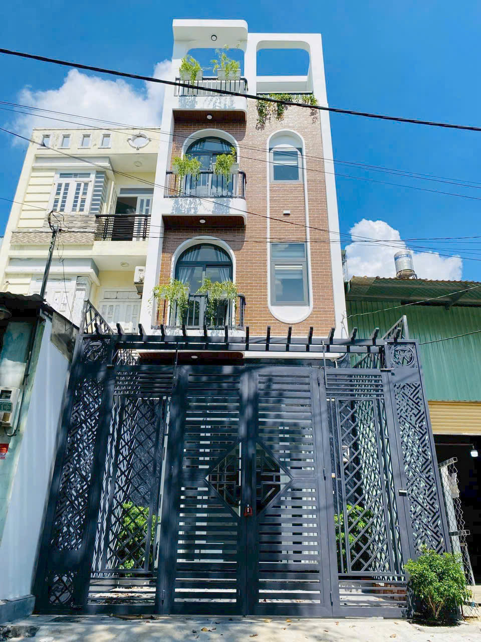 Bán nhà mặt phố giá siêu hời chỉ 6,5 tỷ tại đường Thới An 22, Quận 12, 64m2