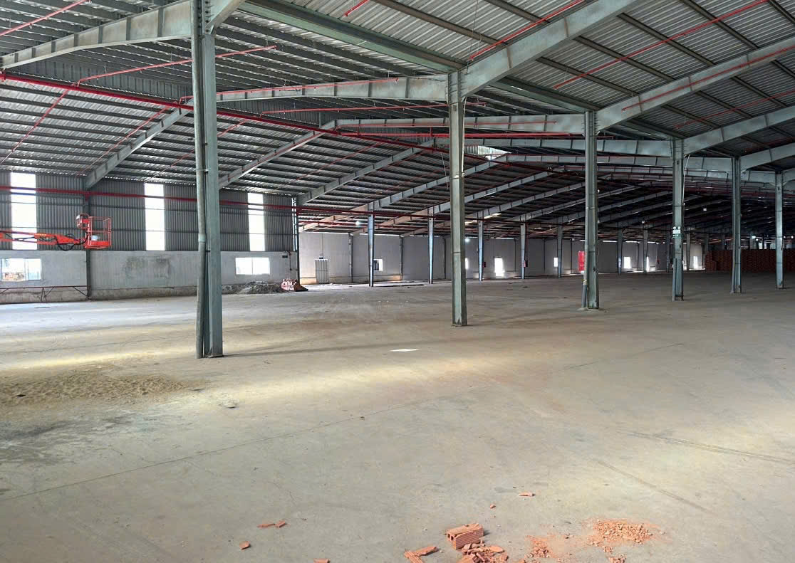 Cho thuê xưởng kcn tân đức, long an 6.000m2, VP 500m2, sân 2.000m2