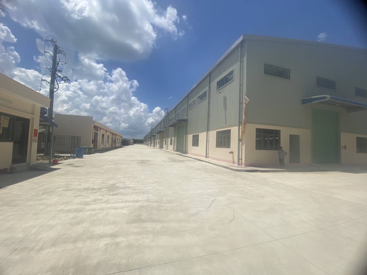 Cho thuê nhà xưởng 10.000m2 tại Tân Uyên, Bình Dương