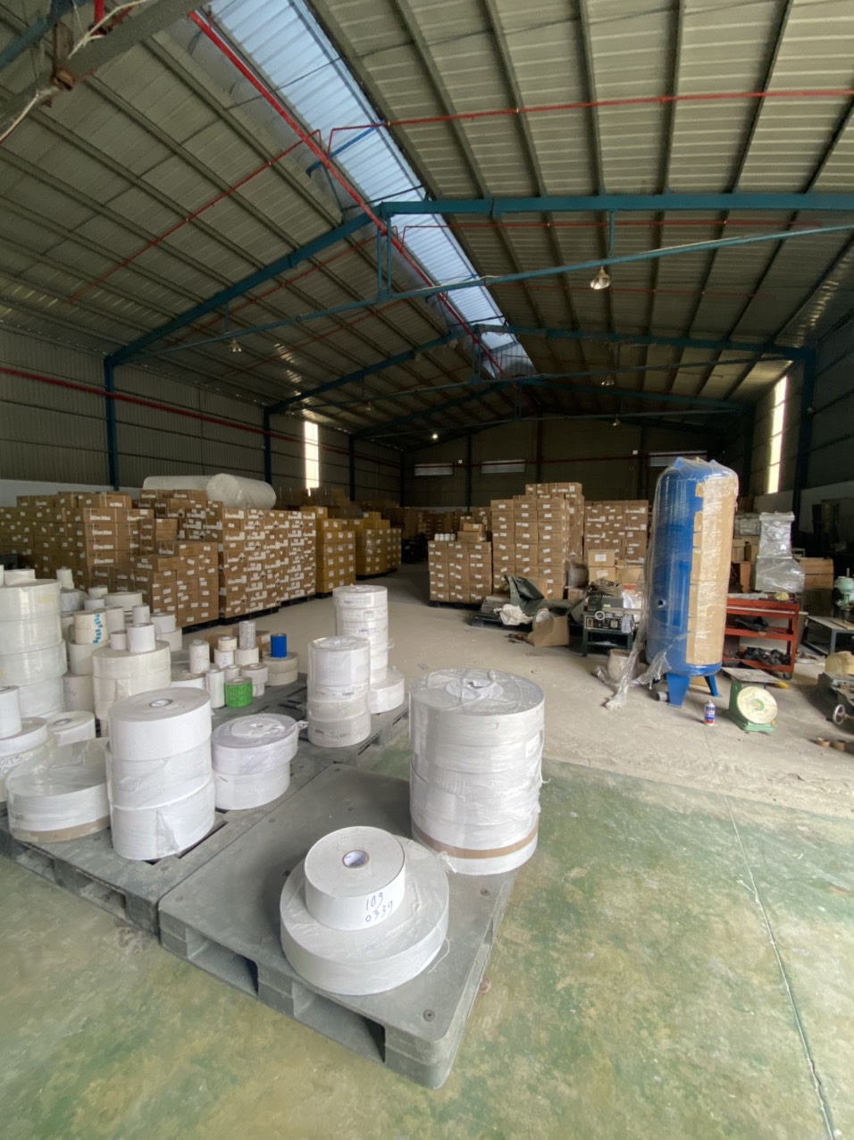 Kho xưởng cho thuê mặt tiền đường quốc lộ 1a , quận 12
