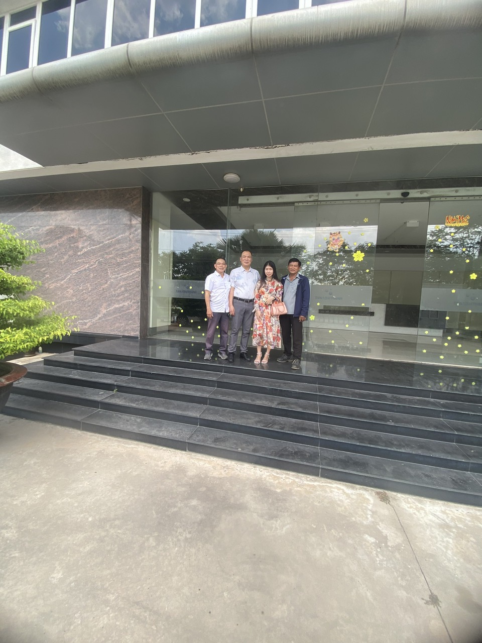 Cho thuê 3 kho xưởng Bến Lức, Long An dt 1500m2