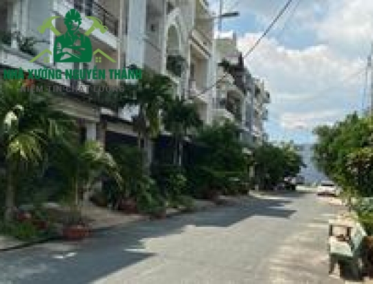 Cần bán lô đất 100m2 (như hình) nằm ngay mặt tiền đường 12m sau chợ An Sương – Quận 12 chỉ 1,699 tỷ