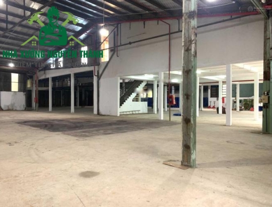 Nhà xưởng 2 mặt tiền tổng 2500m2 đường Nguyễn Văn Quá, Đông Hưng Thuận, Quận 12
